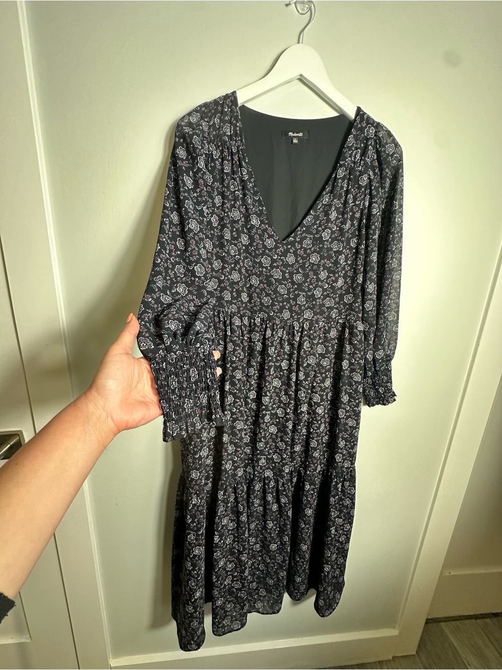 Madewell Georgette Tierred Midi Dress Womens  Navy Blue Enchanted Floral Small - Picture 9 of 13
